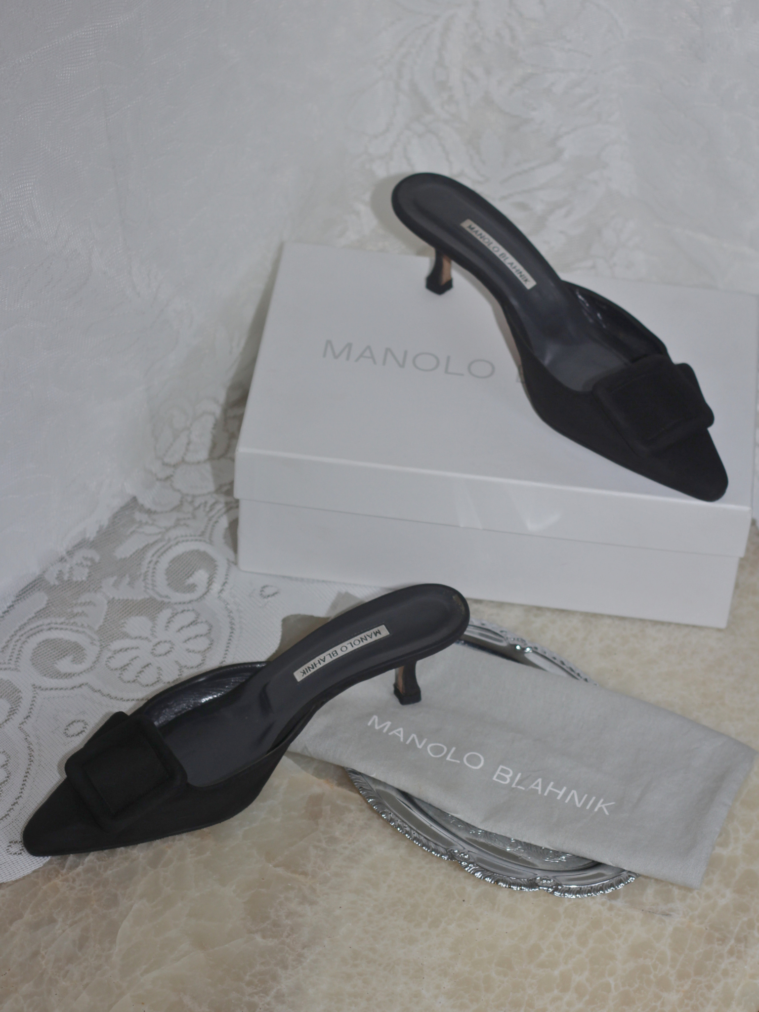 Manolo Blahnik Maysale Buckle Heel 50mm in Black - Size 40