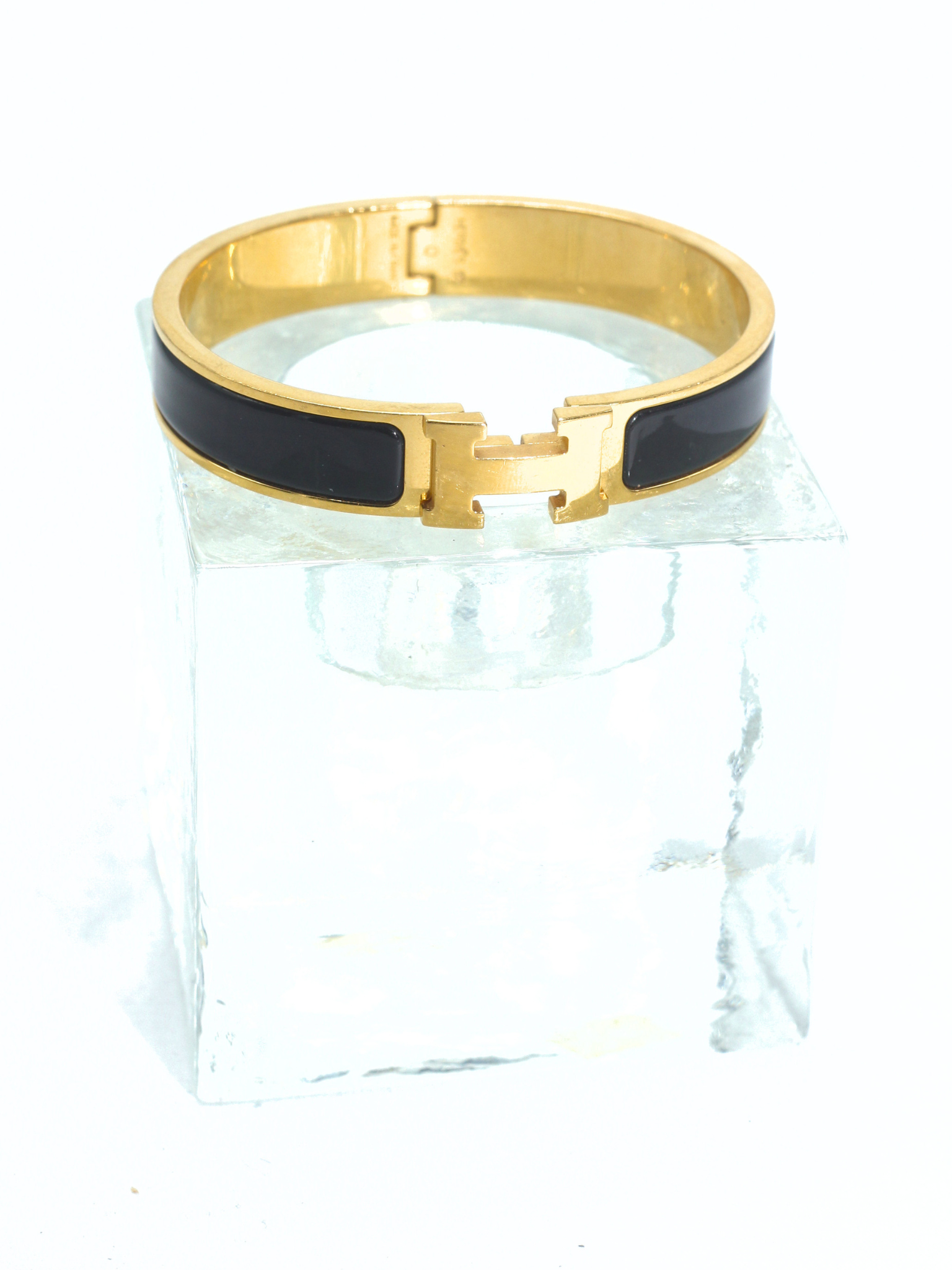 Hermès Clic H PM Bracelet – Black Enamel & Gold-Plated Hardware
