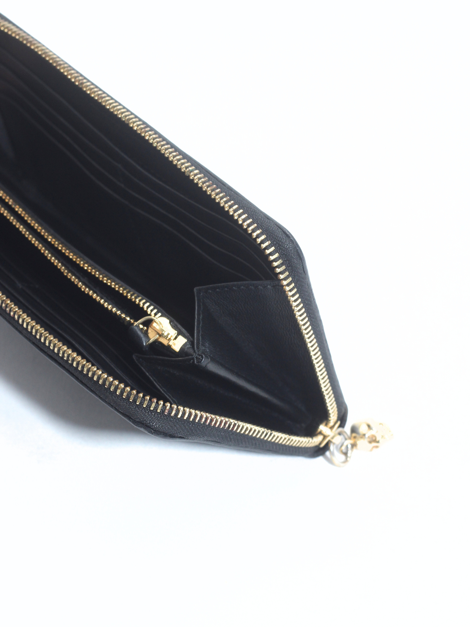 Alexander McQueen Grained Leather Zip-Around Wallet – Black
