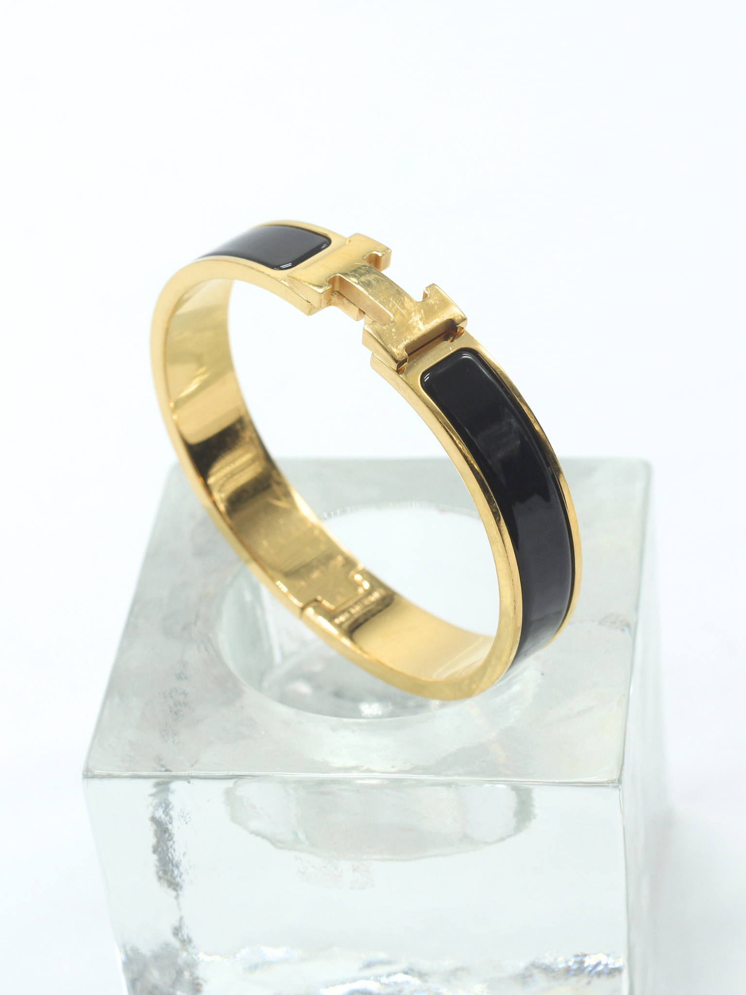 Hermès Clic H PM Bracelet – Black Enamel & Gold-Plated Hardware