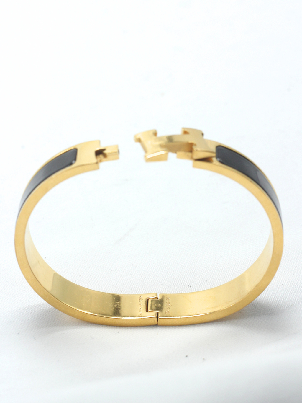 Hermès Clic H PM Bracelet – Black Enamel & Gold-Plated Hardware